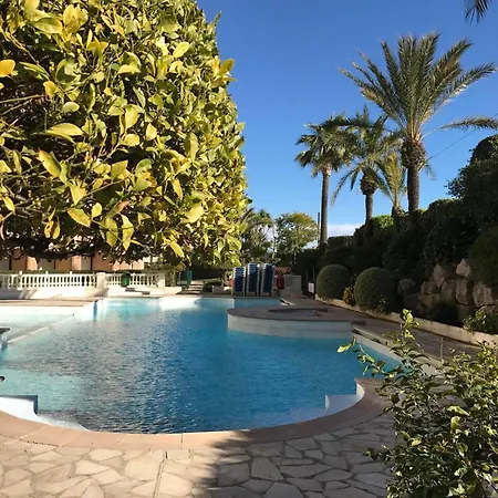 Coquet A Avec Piscine Partagee / 40 M² Cannes